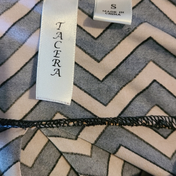 Tacera Brown an Black Dress - Picture 3 of 3